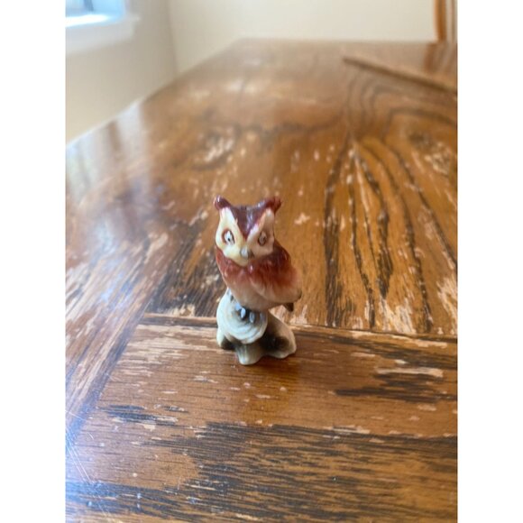 Vintage Hand-Painted Ceramic Owl Figurine - Picture 6 of 9